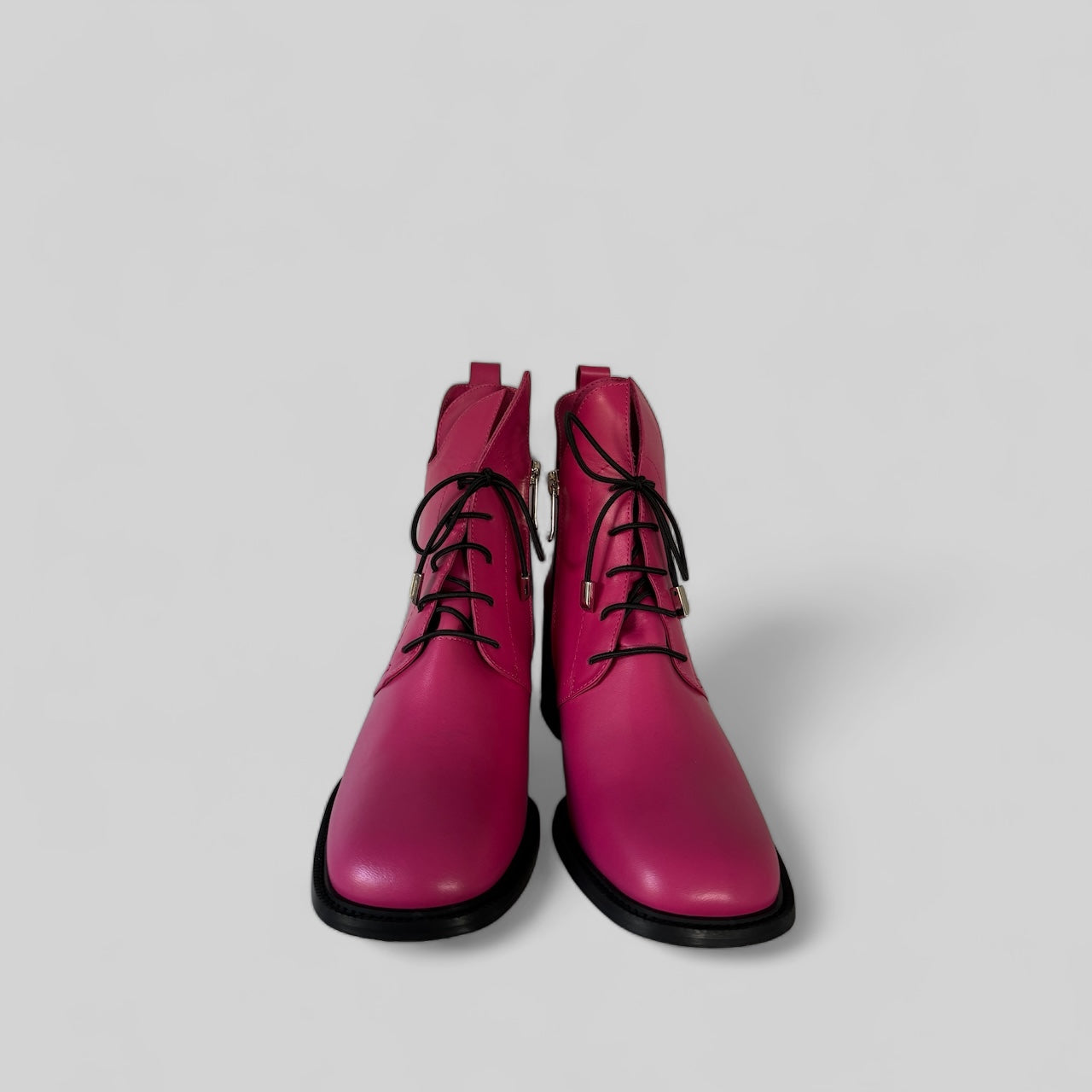 Girya Lace-up Boot