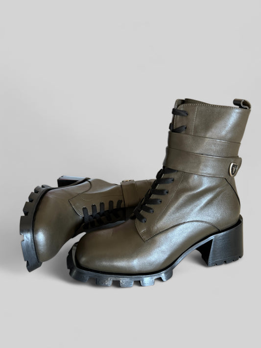 Nelya Utility Boot