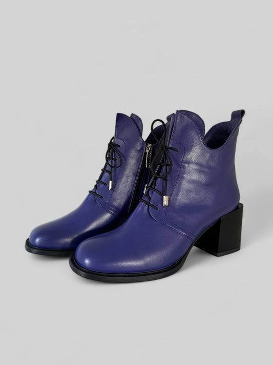 Girya Lace-up Boot